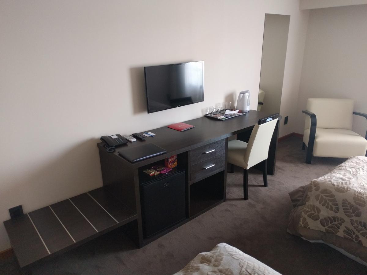 فندق Colon Center المظهر الخارجي الصورة